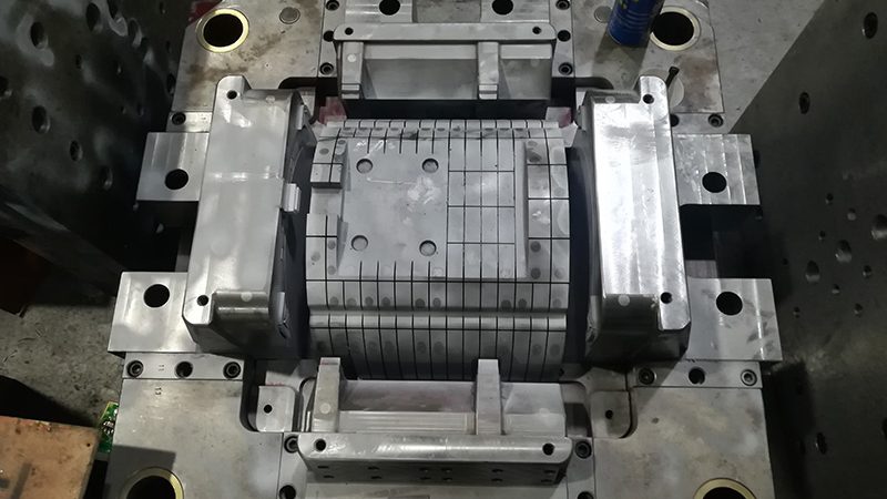 汽车配件模具加工：广州厂家的核心优势解析**