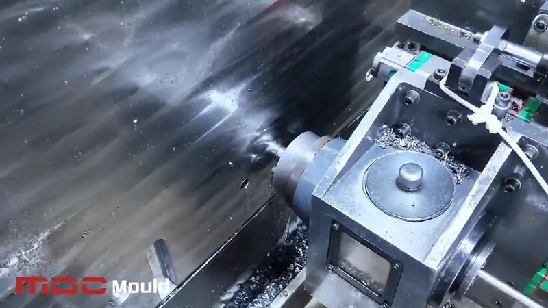 模具定制与加工厂的差异解析