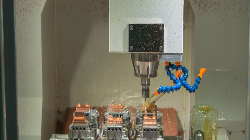 塑料模具加工规格型号解析：揭秘模具选型的关键要素