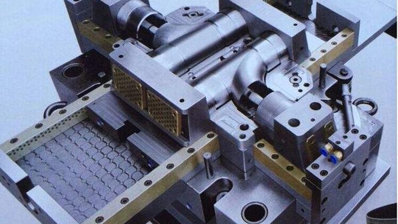 精密模具加工交货时间影响因素解析