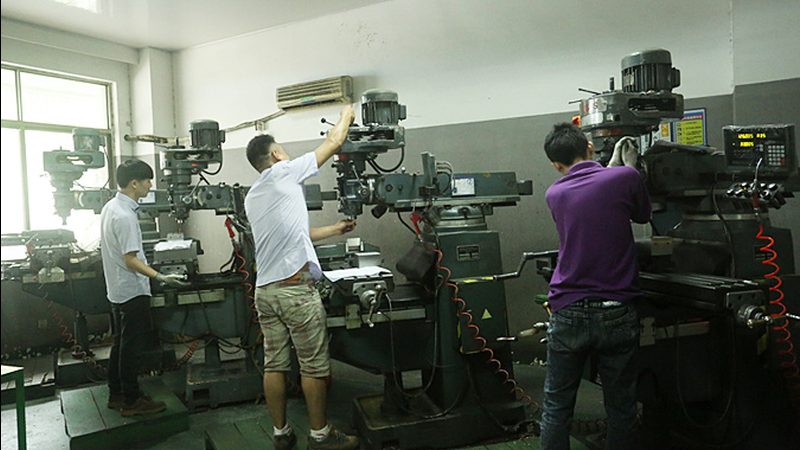 不锈钢拉伸模具：选型要点与适用场景解析**